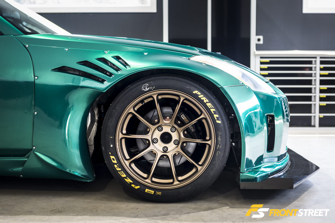 2003 Nissan 350Z by Sasha Anis