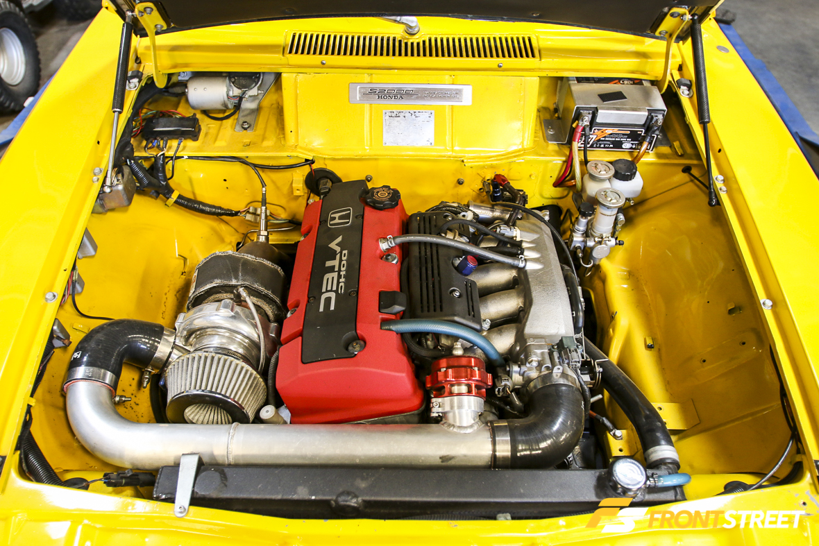 1971 Datsun 1200 "EL Barón" by Erick Aguilar