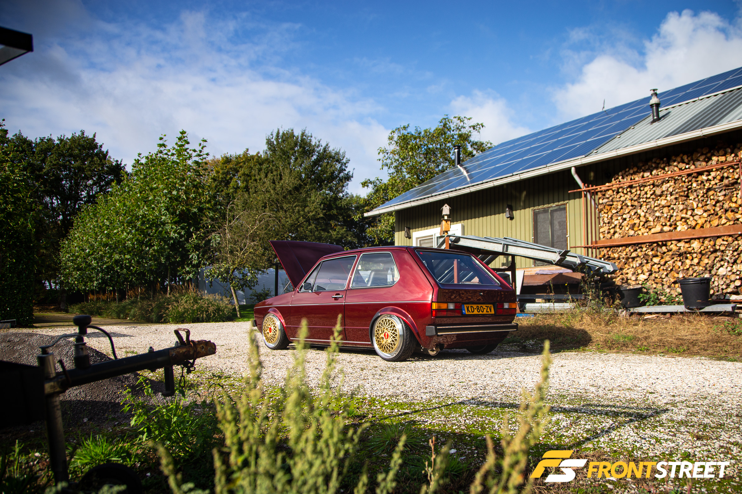 Stanced Volkswagen Golf GTI Mk1