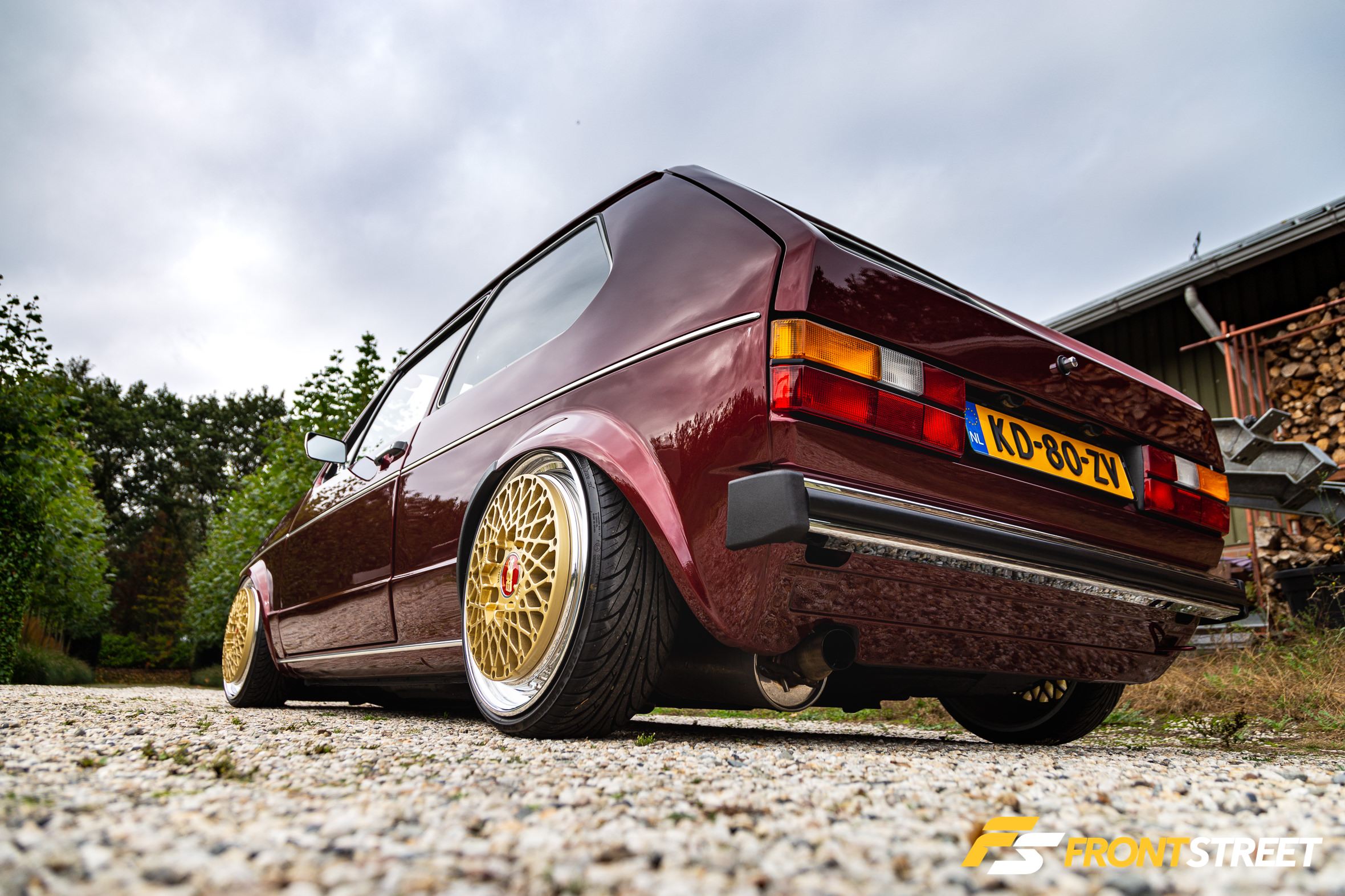 Stanced Volkswagen Golf GTI Mk1