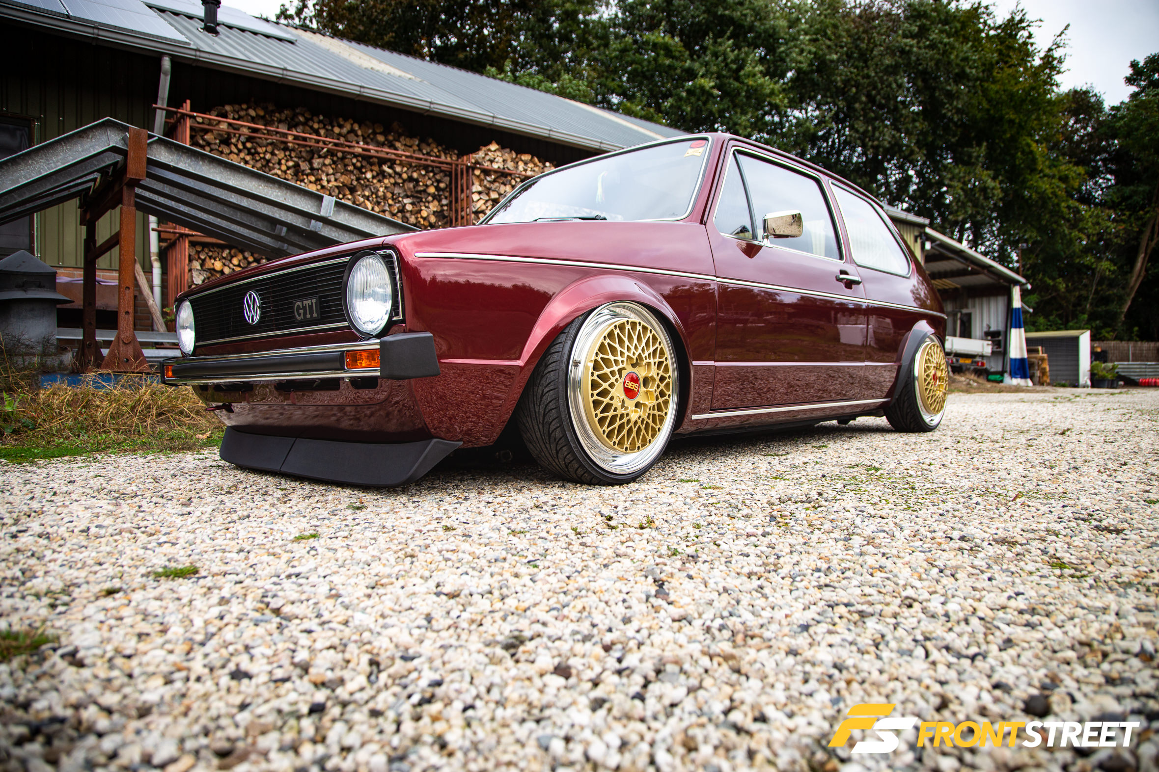 Stanced Volkswagen Golf GTI Mk1