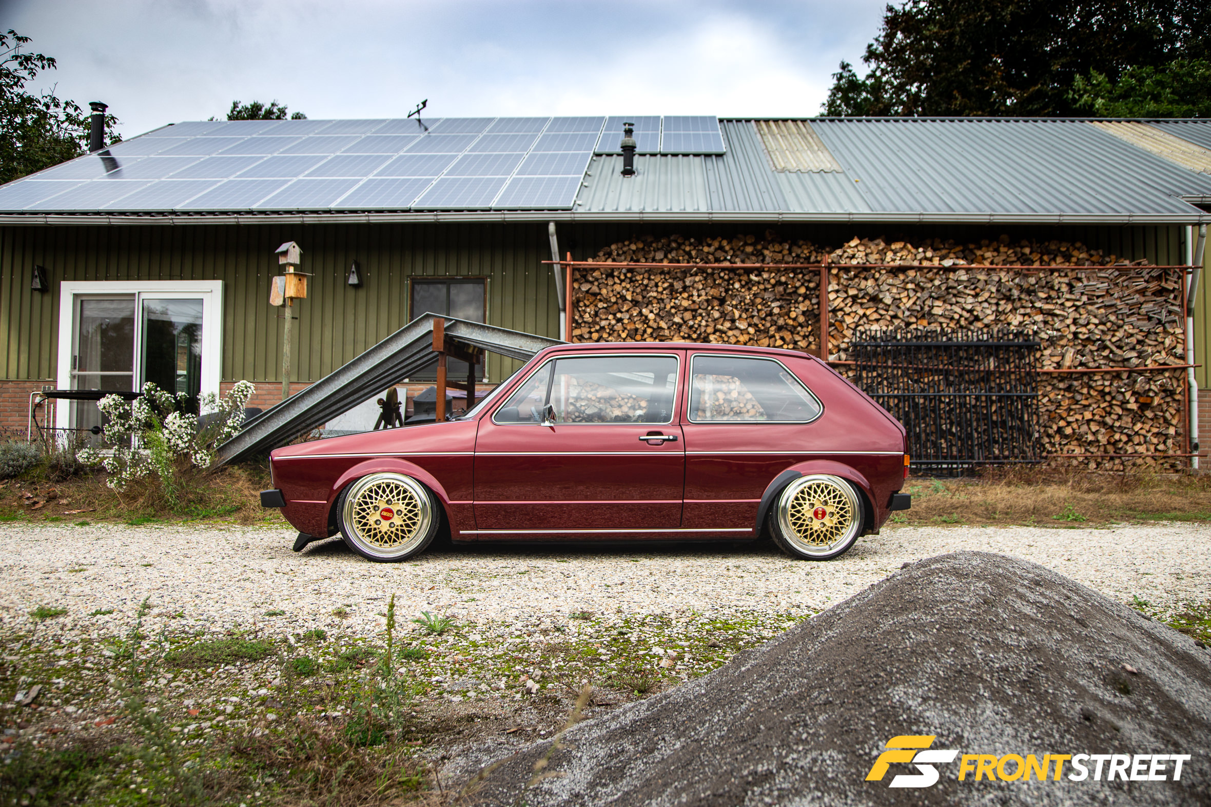 Stanced Volkswagen Golf GTI Mk1