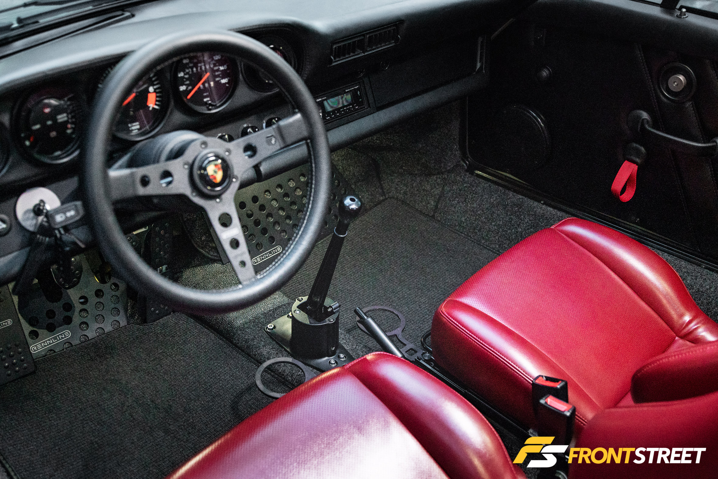 1985 Porsche 911 by Alex Aguiar