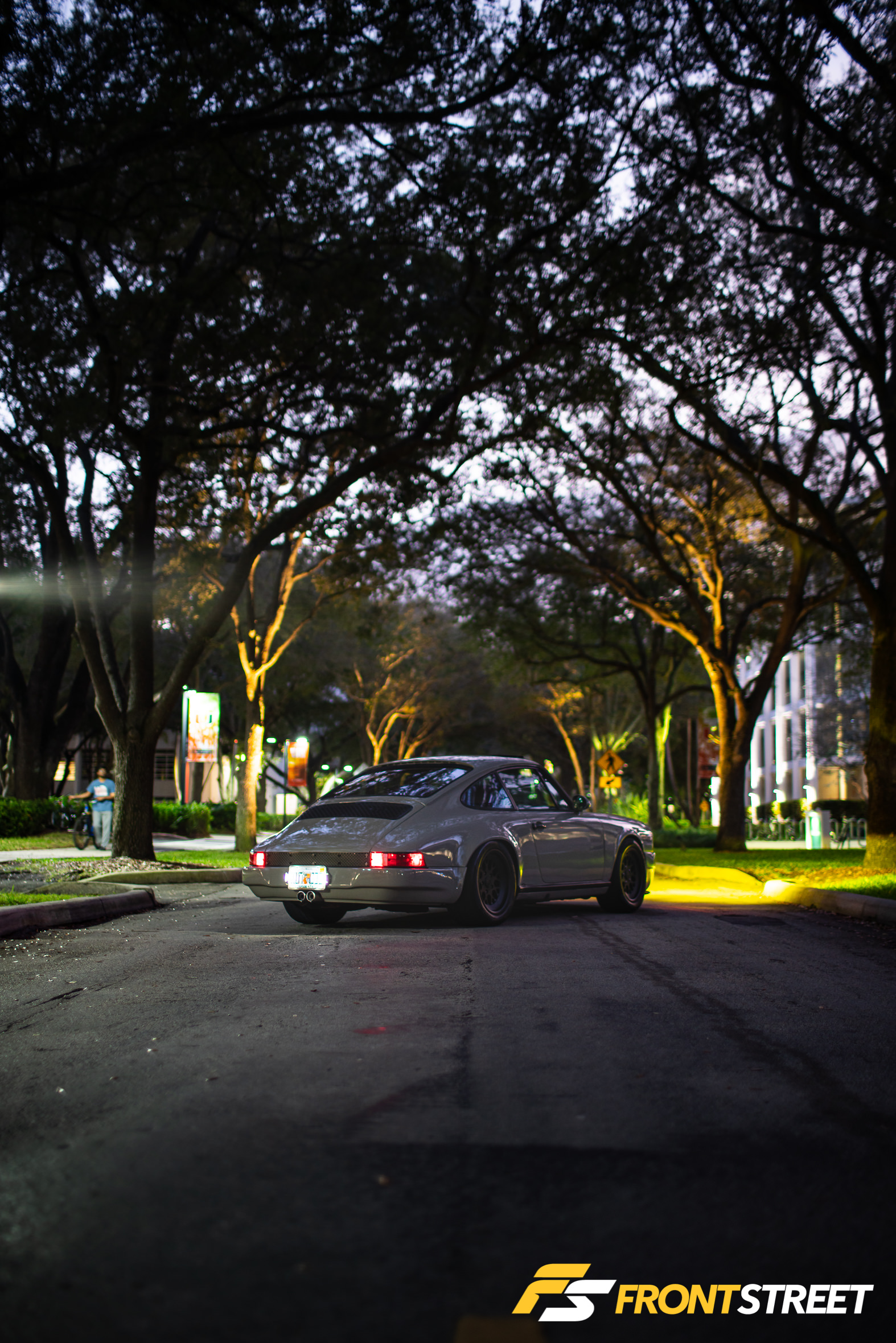 1985 Porsche 911 by Alex Aguiar