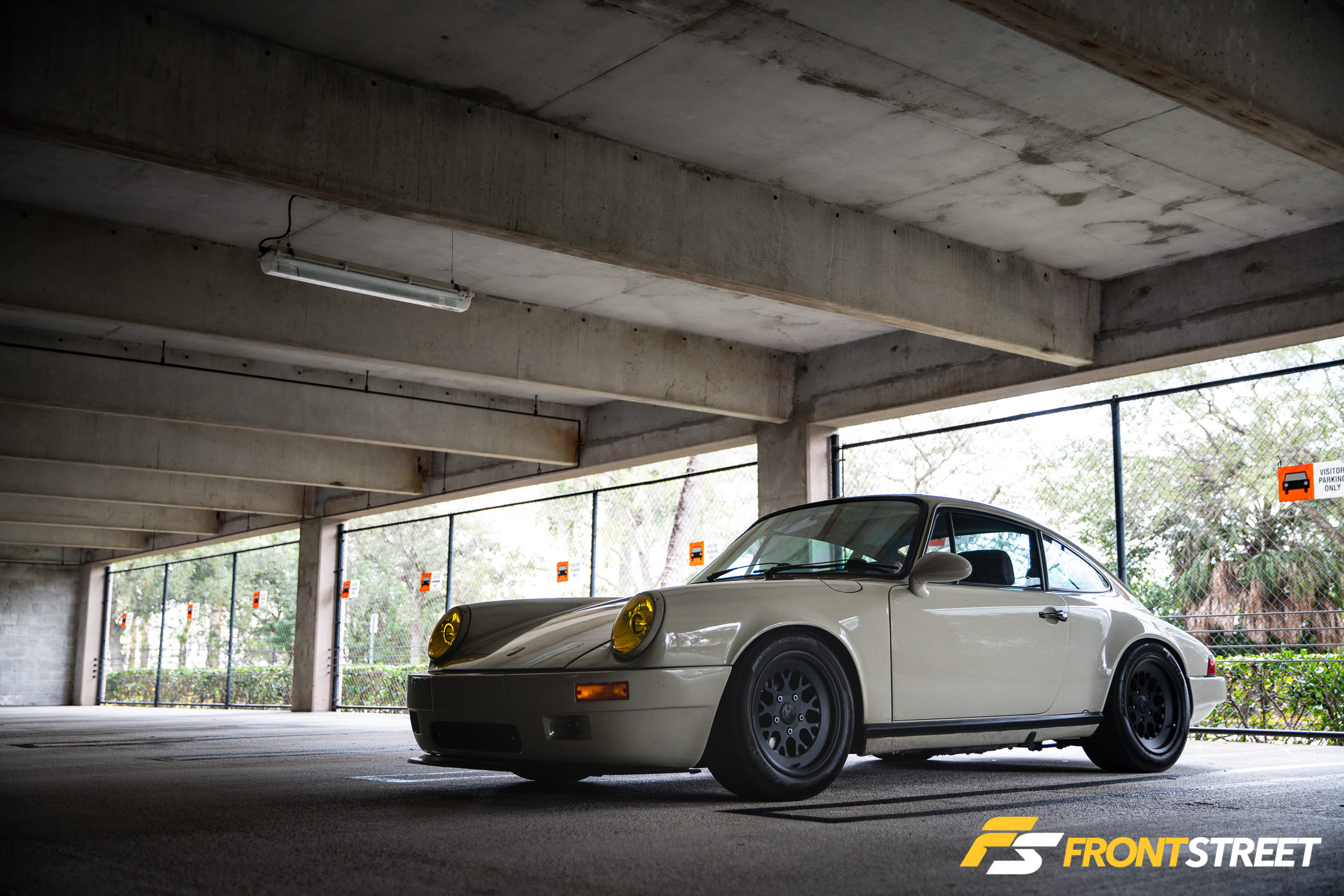 1985 Porsche 911 by Alex Aguiar