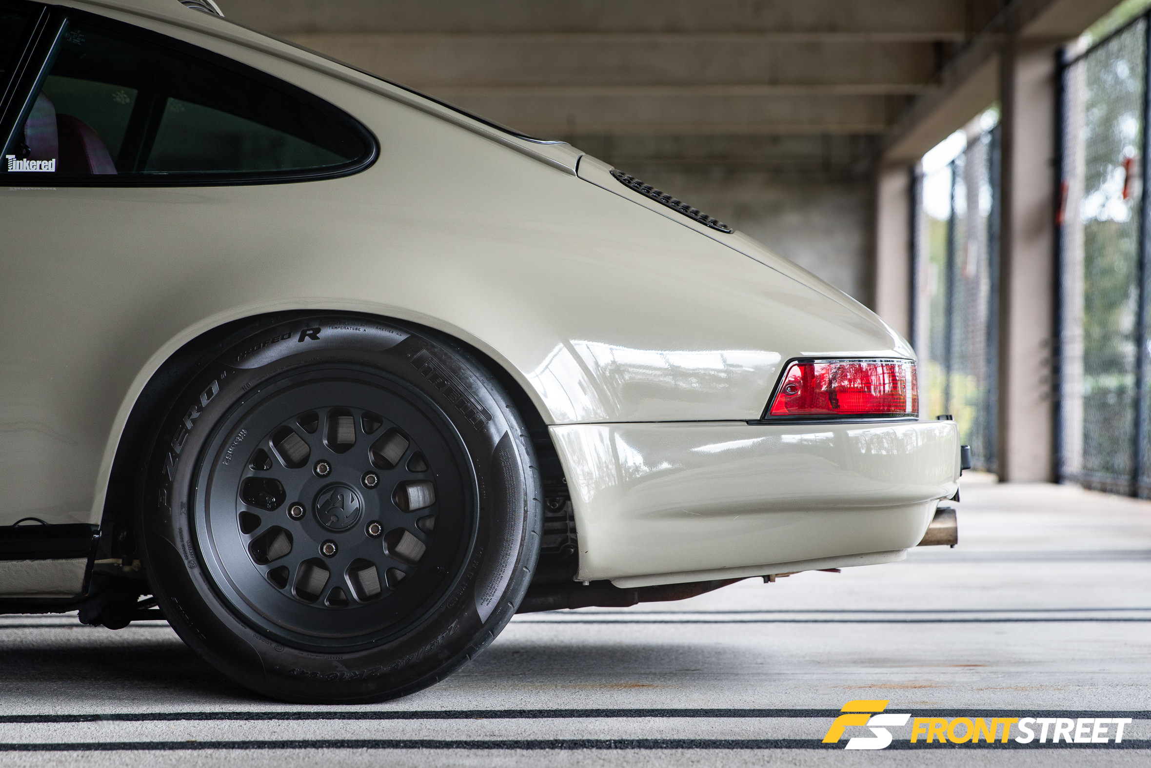 1985 Porsche 911 by Alex Aguiar