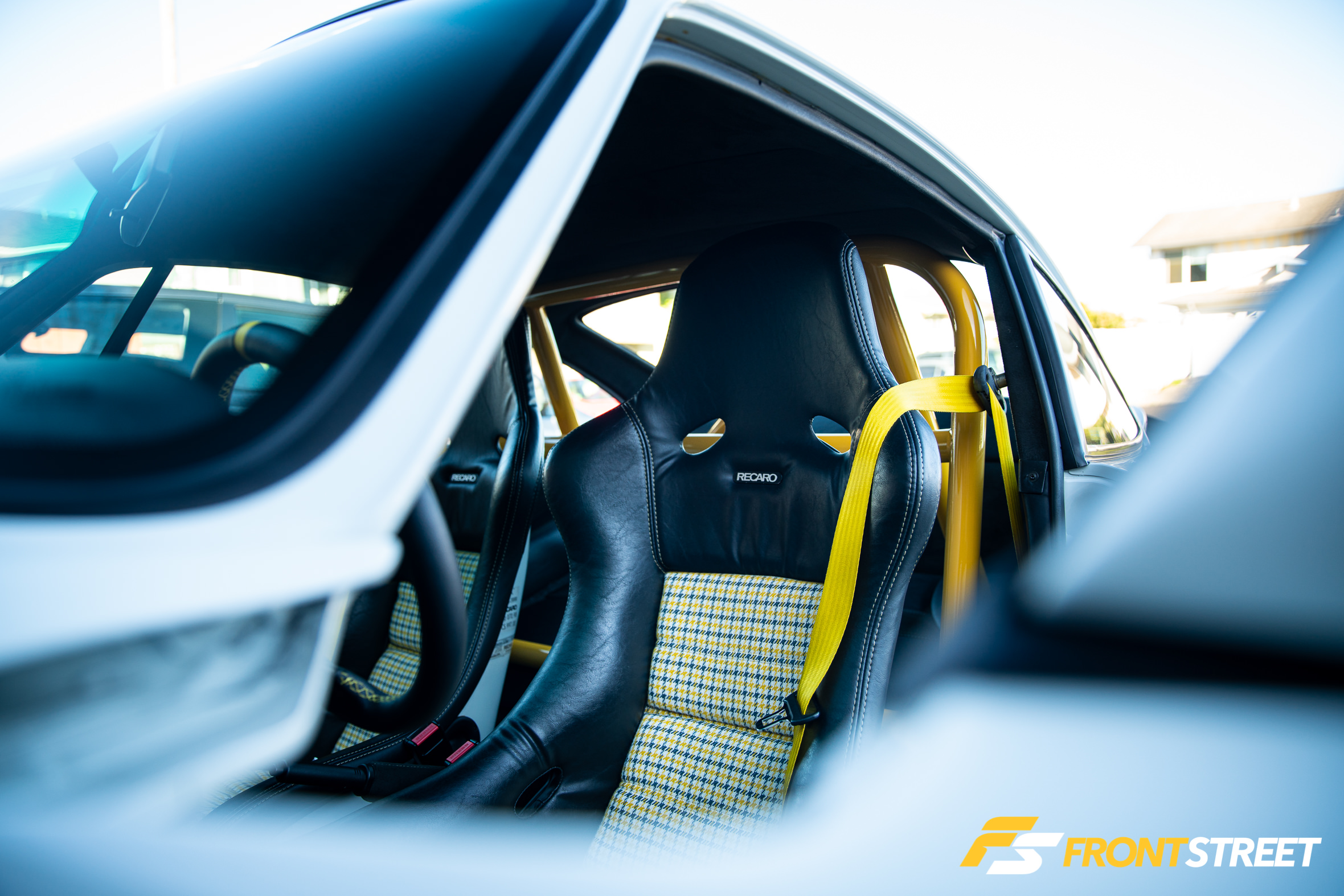 1995 Porsche 911 Carrera 2 "Outlaw" by Adrian Ayson