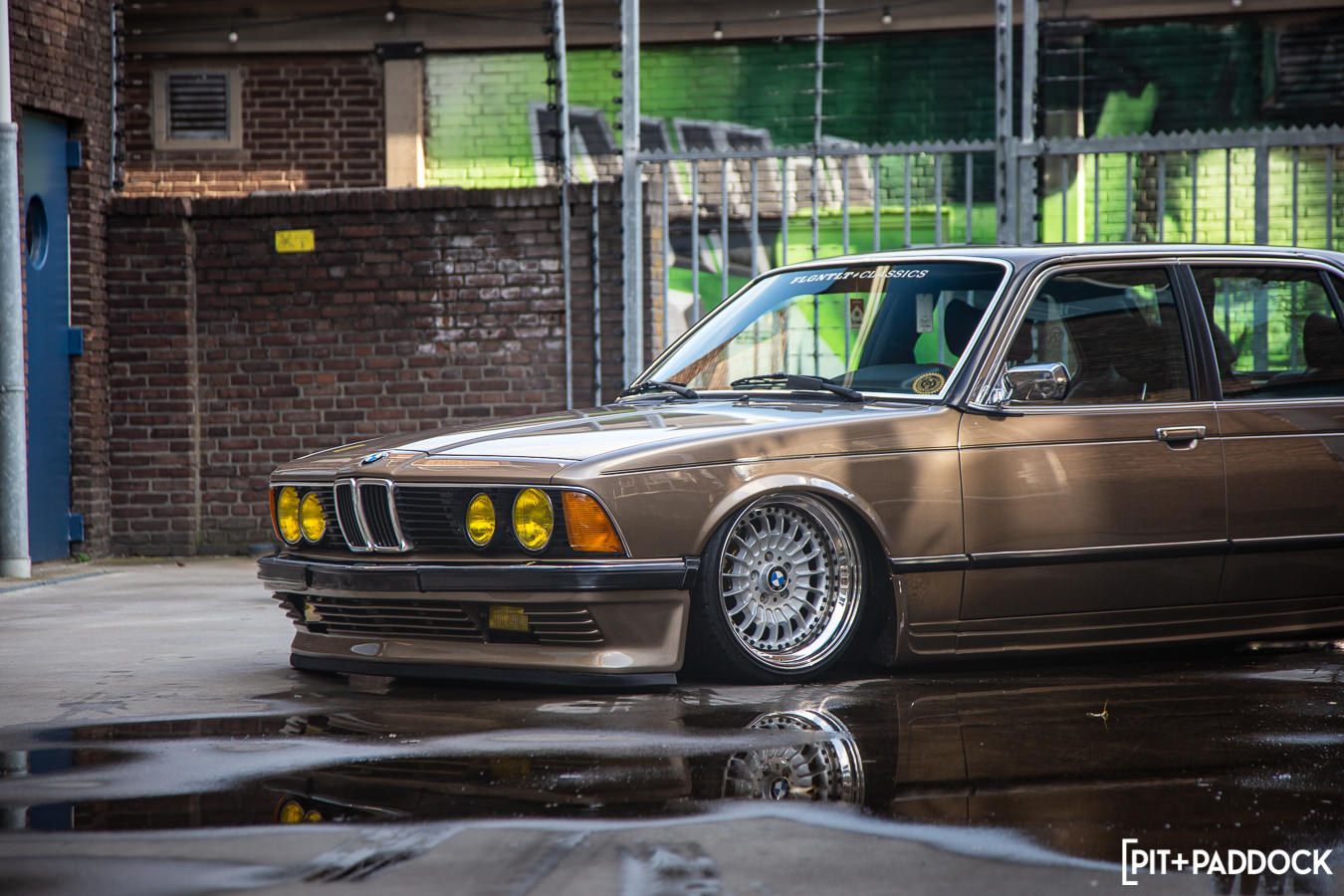 1982 BMW 735i by Denis Goleszny