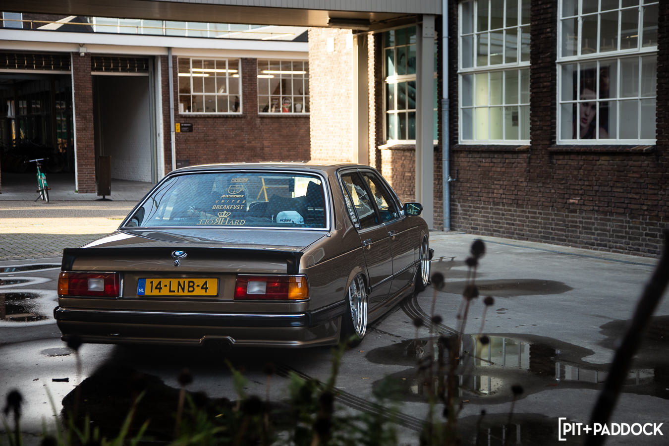 1982 BMW 735i by Denis Goleszny