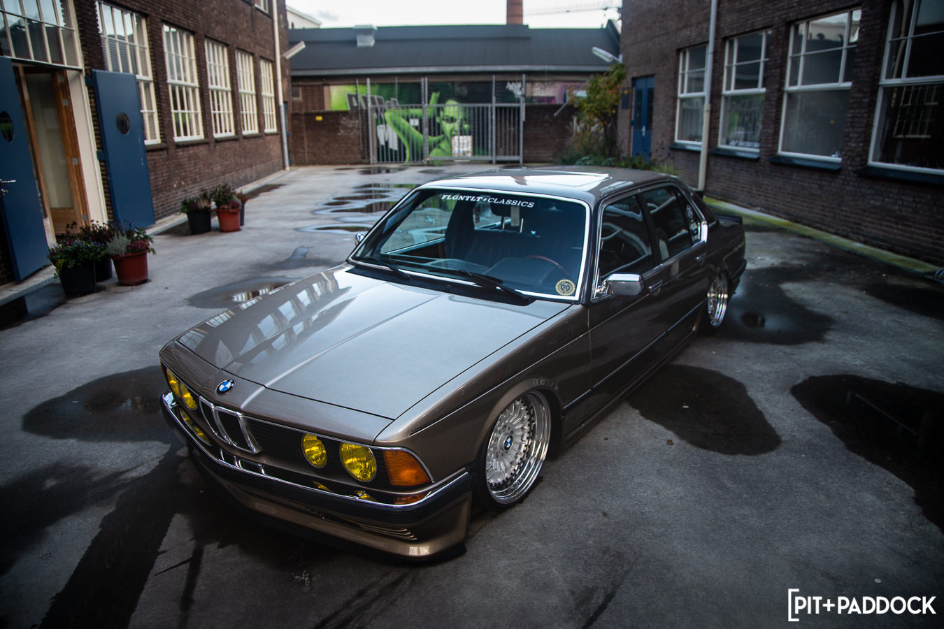 1982 BMW 735i by Denis Goleszny
