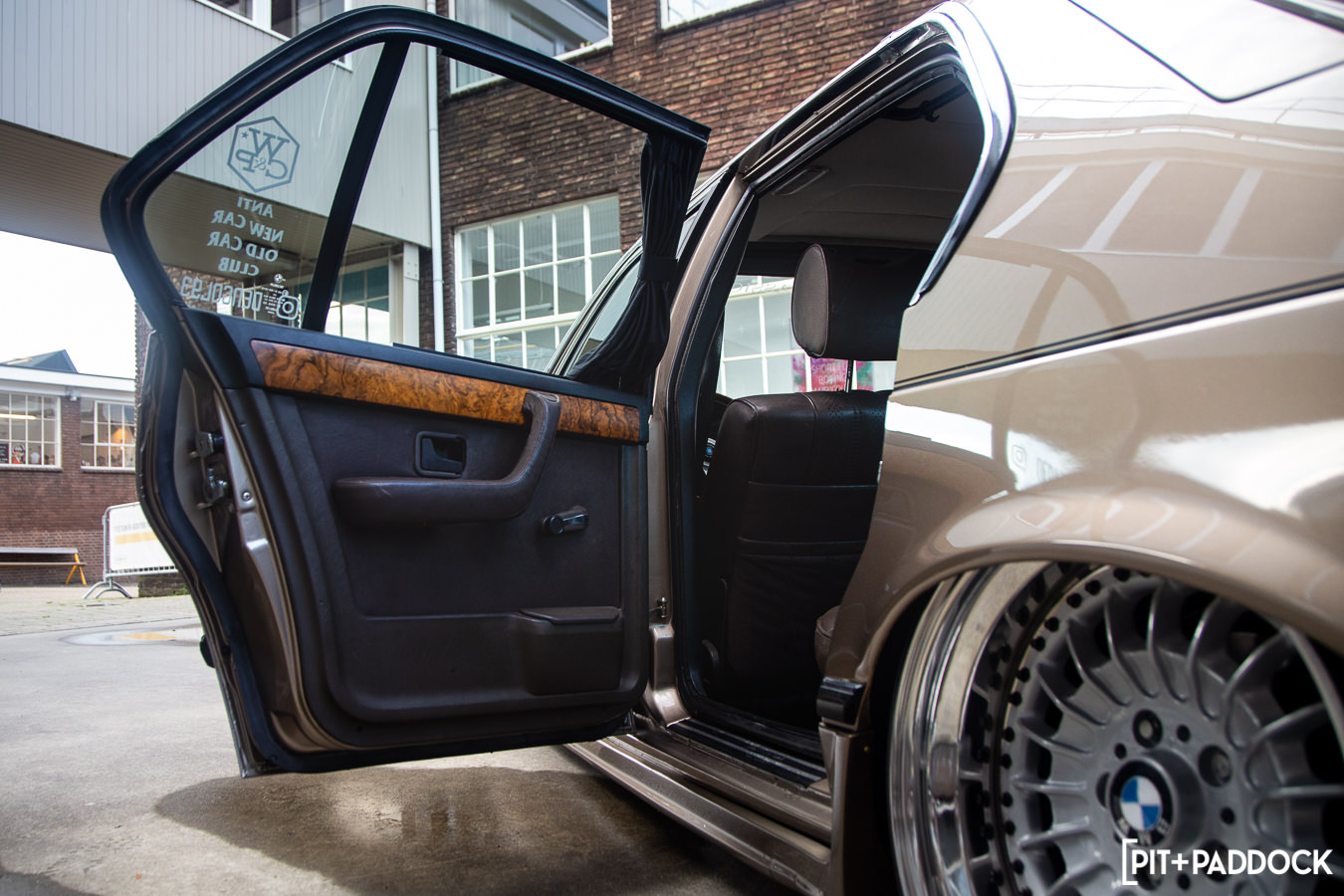 1982 BMW 735i by Denis Goleszny