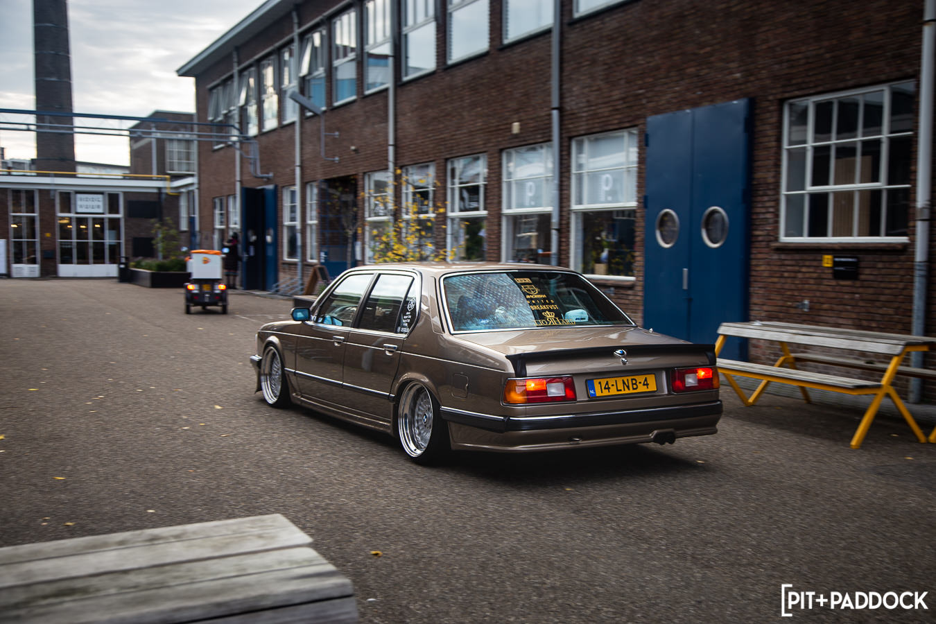 1982 BMW 735i by Denis Goleszny