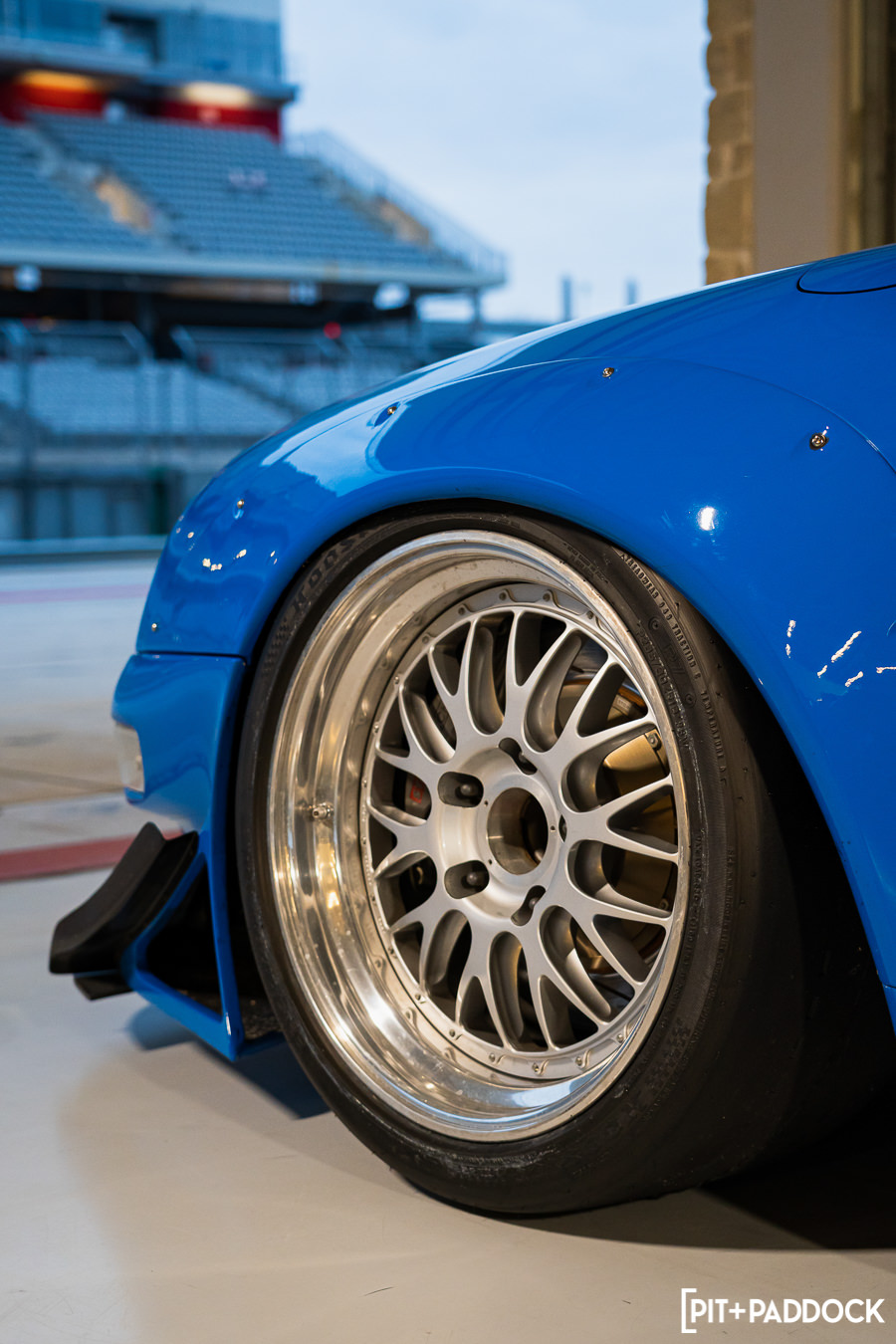 Porsche 993 by Rothsport Racing for Tim Strehl