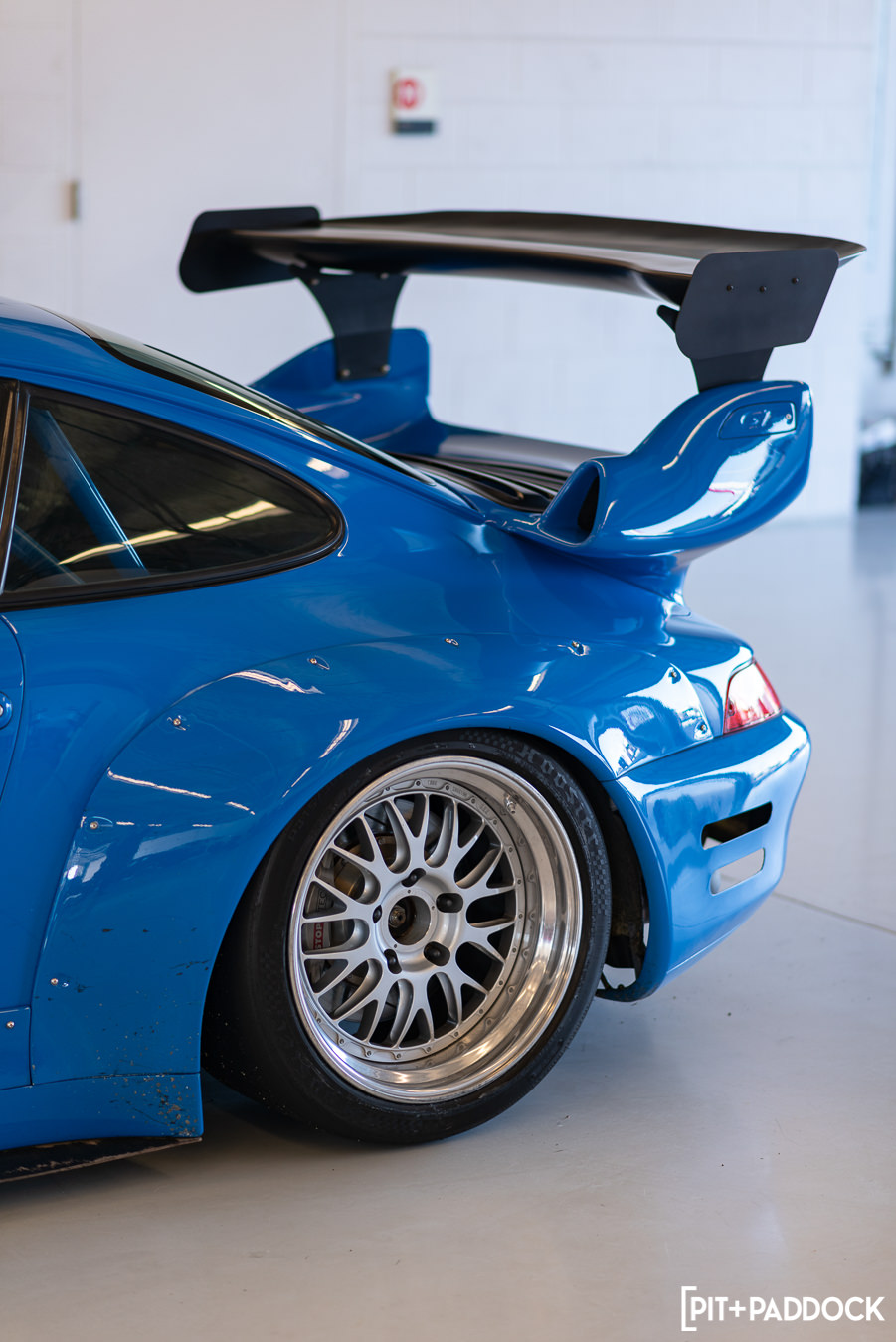 Porsche 993 by Rothsport Racing for Tim Strehl