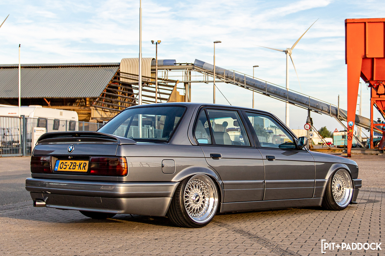 BMW 325i E30 Restomod by Pim Vinke