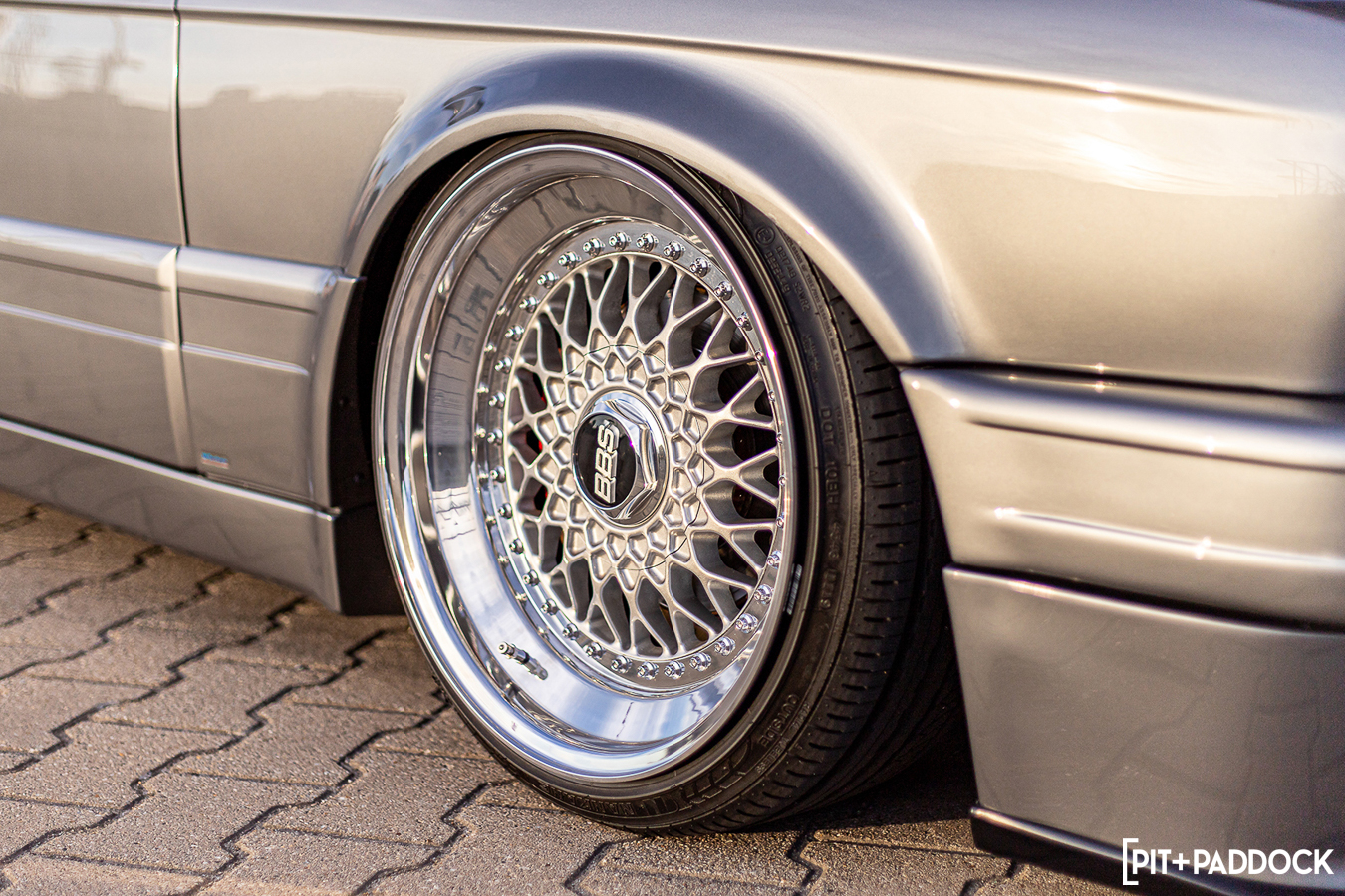 BMW 325i E30 Restomod by Pim Vinke