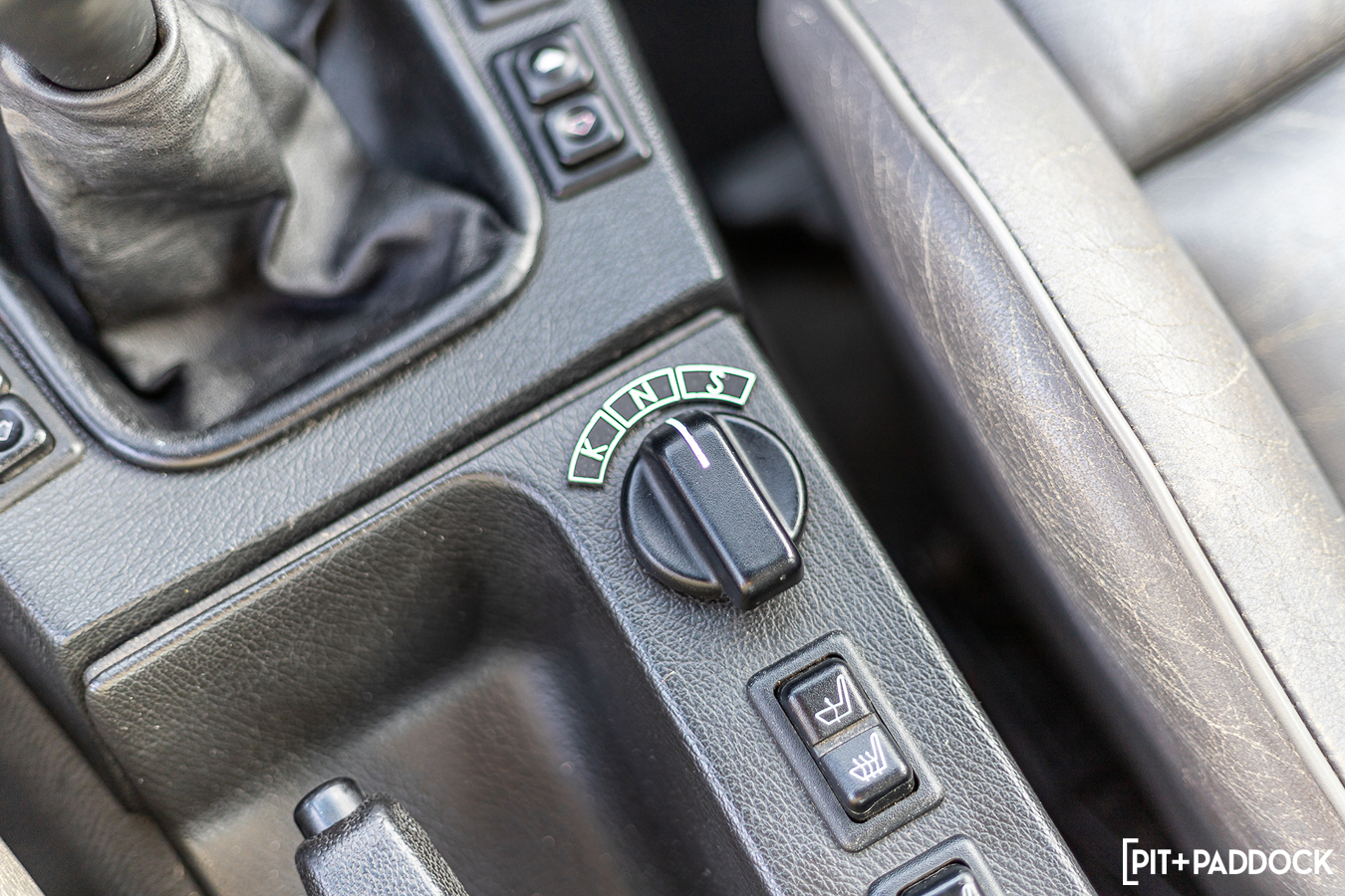 BMW 325i E30 Restomod by Pim Vinke