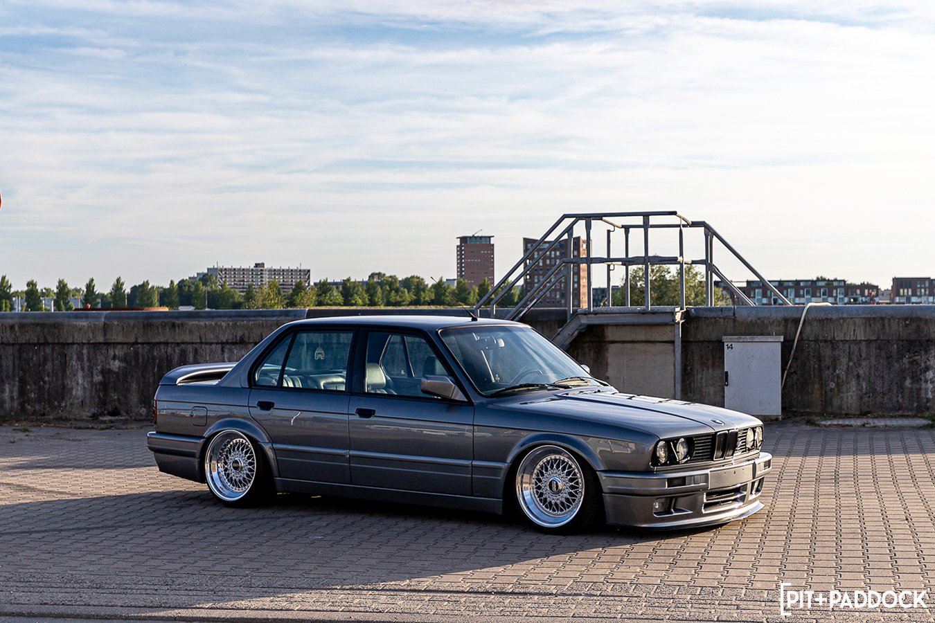 BMW 325i E30 Restomod by Pim Vinke