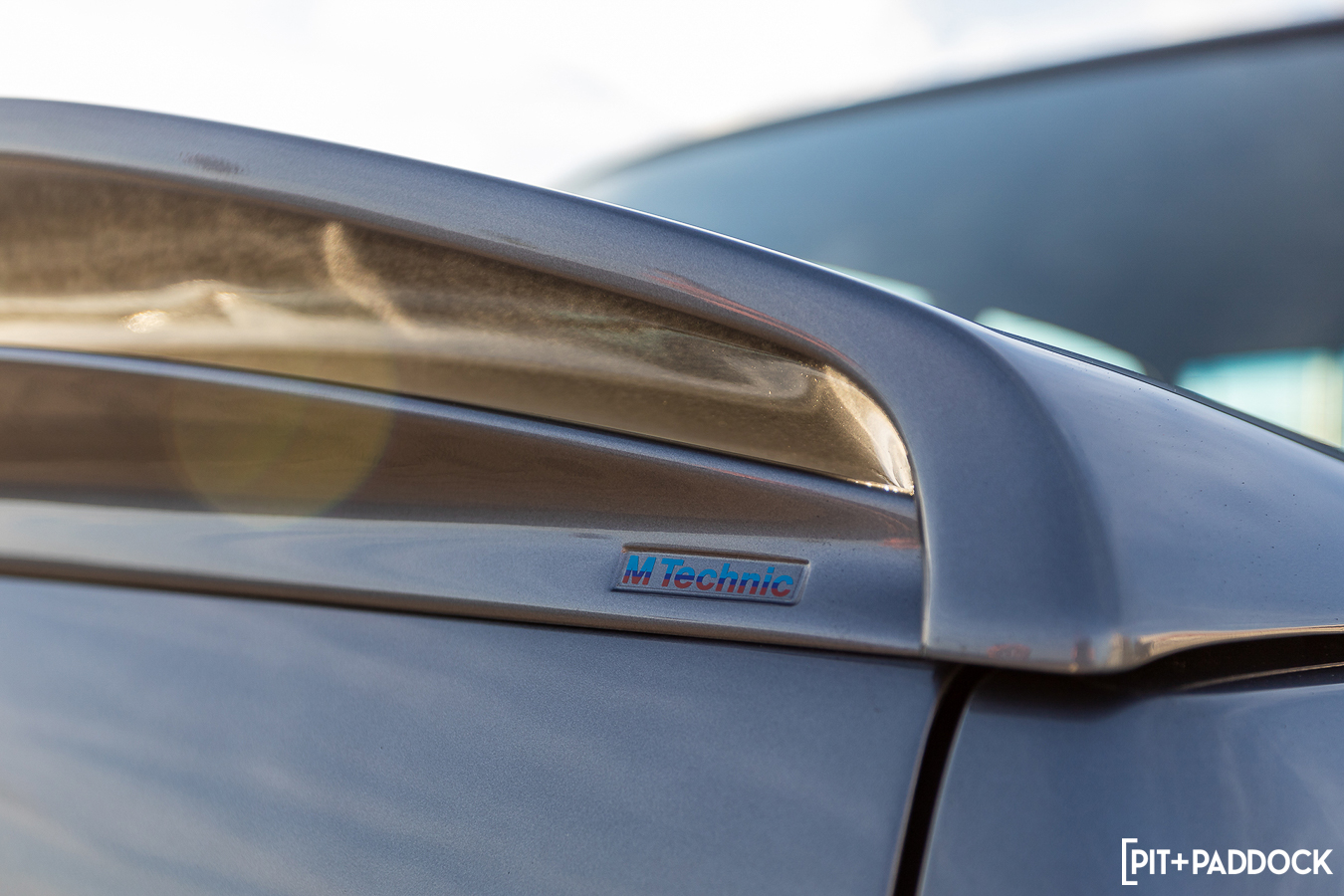 BMW 325i E30 Restomod by Pim Vinke