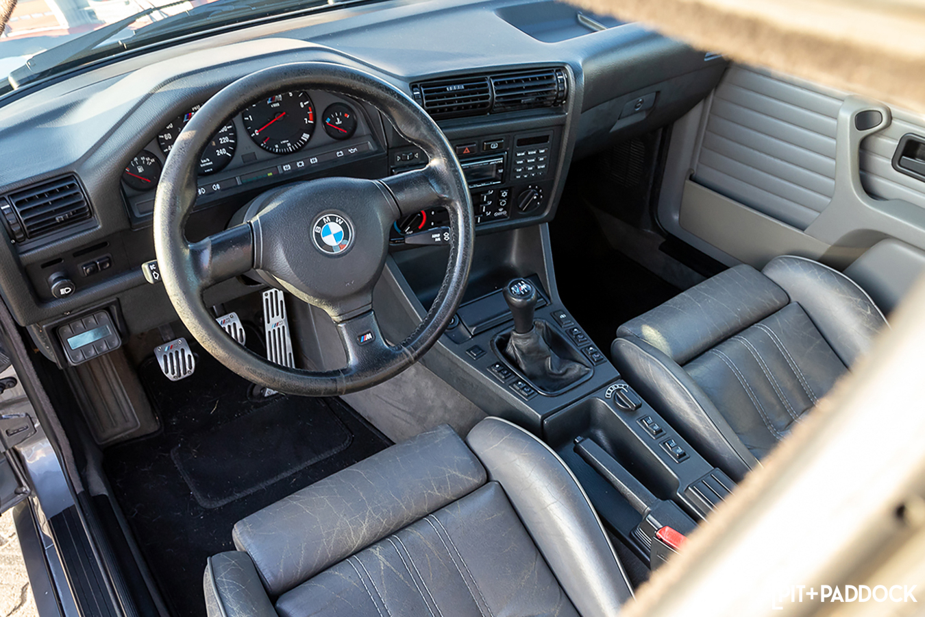 BMW 325i E30 Restomod by Pim Vinke