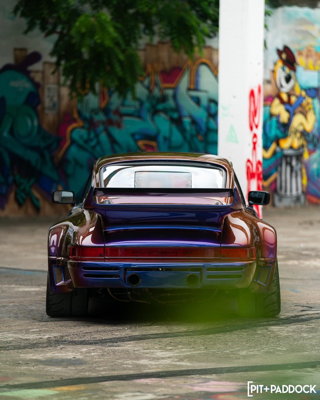 1976 Porsche 911 by Austin Barnett