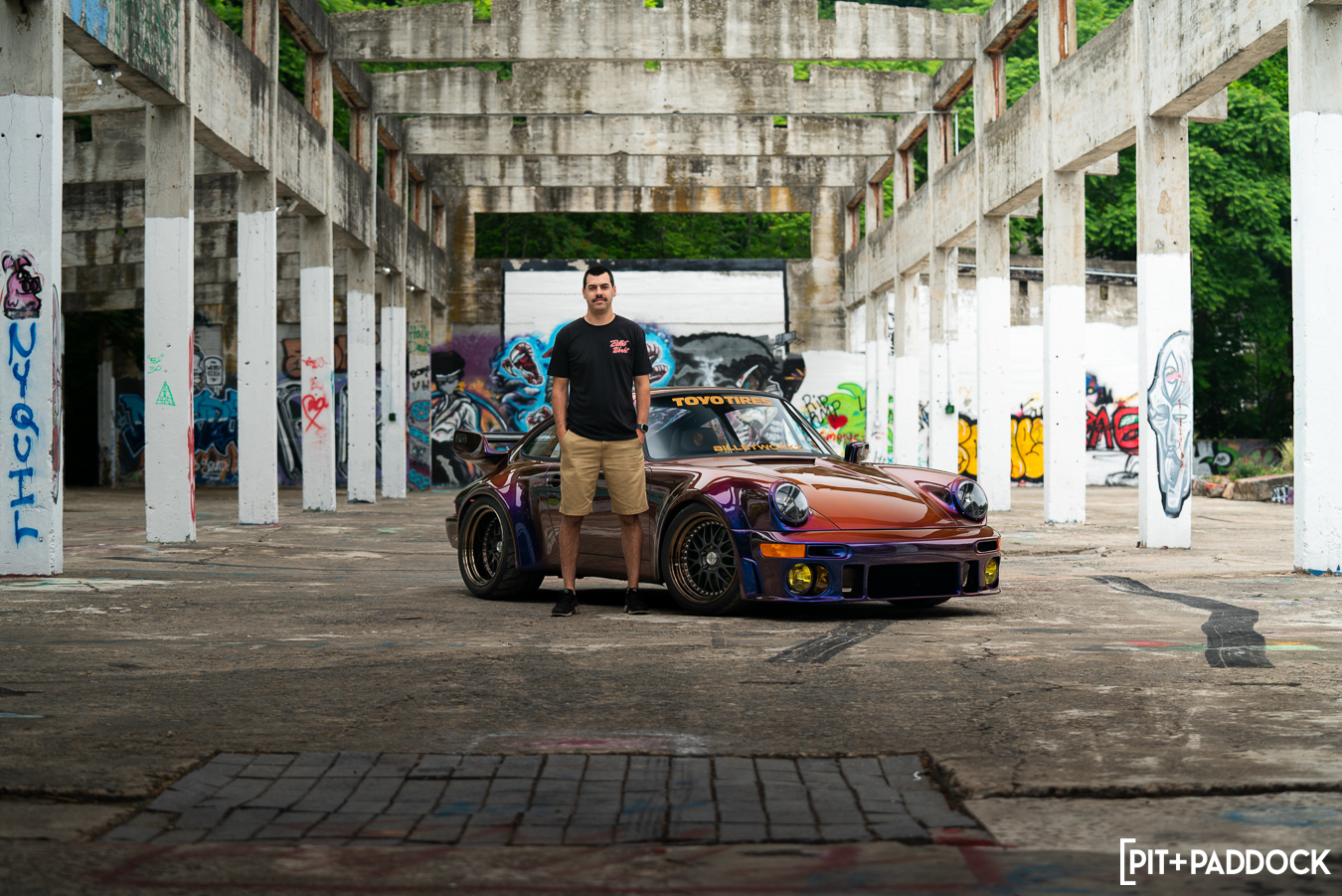 1976 Porsche 911 by Austin Barnett