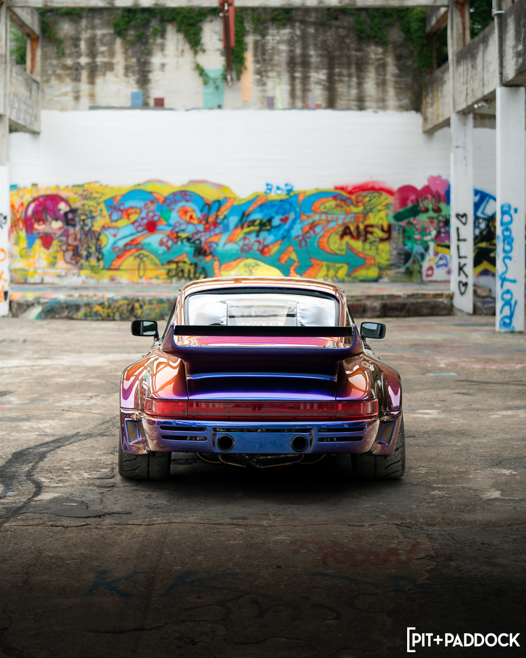 1976 Porsche 911 by Austin Barnett