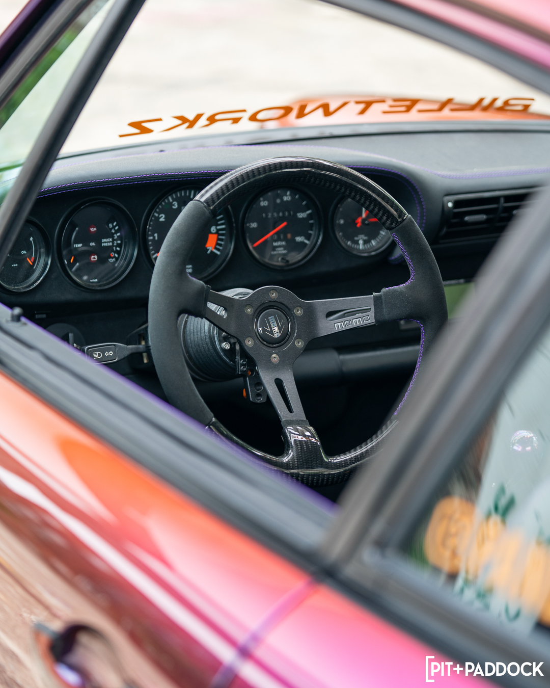 1976 Porsche 911 by Austin Barnett